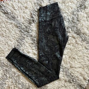 Lululemon Wunder Under leggings